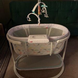 Fisher Price Soothing Motions Bassinet